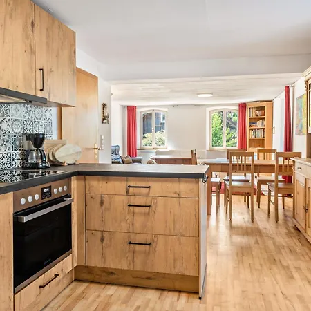 Maisonette 5 דירה *